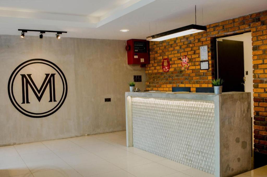 Monaco Boutique Hotel Sadong Jaya Kota Kinabalu Eksteriør bilde