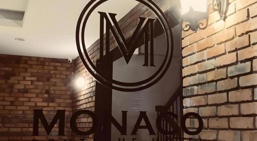 Monaco Boutique Hotel Sadong Jaya Kota Kinabalu Eksteriør bilde