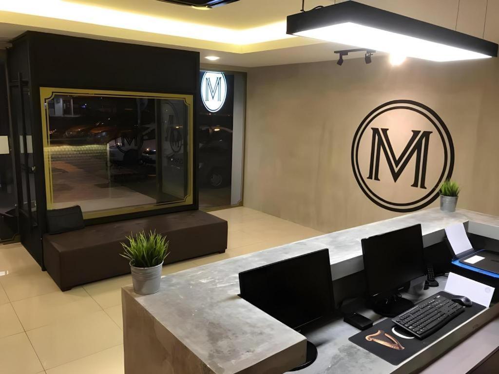 Monaco Boutique Hotel Sadong Jaya Kota Kinabalu Eksteriør bilde