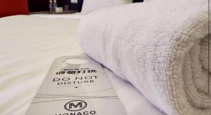 Monaco Boutique Hotel Sadong Jaya Kota Kinabalu Eksteriør bilde